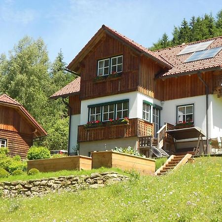 Die Kalsbergerin Ferienwohnung Fuer Geniesser Donnersbachwald Bagian luar foto